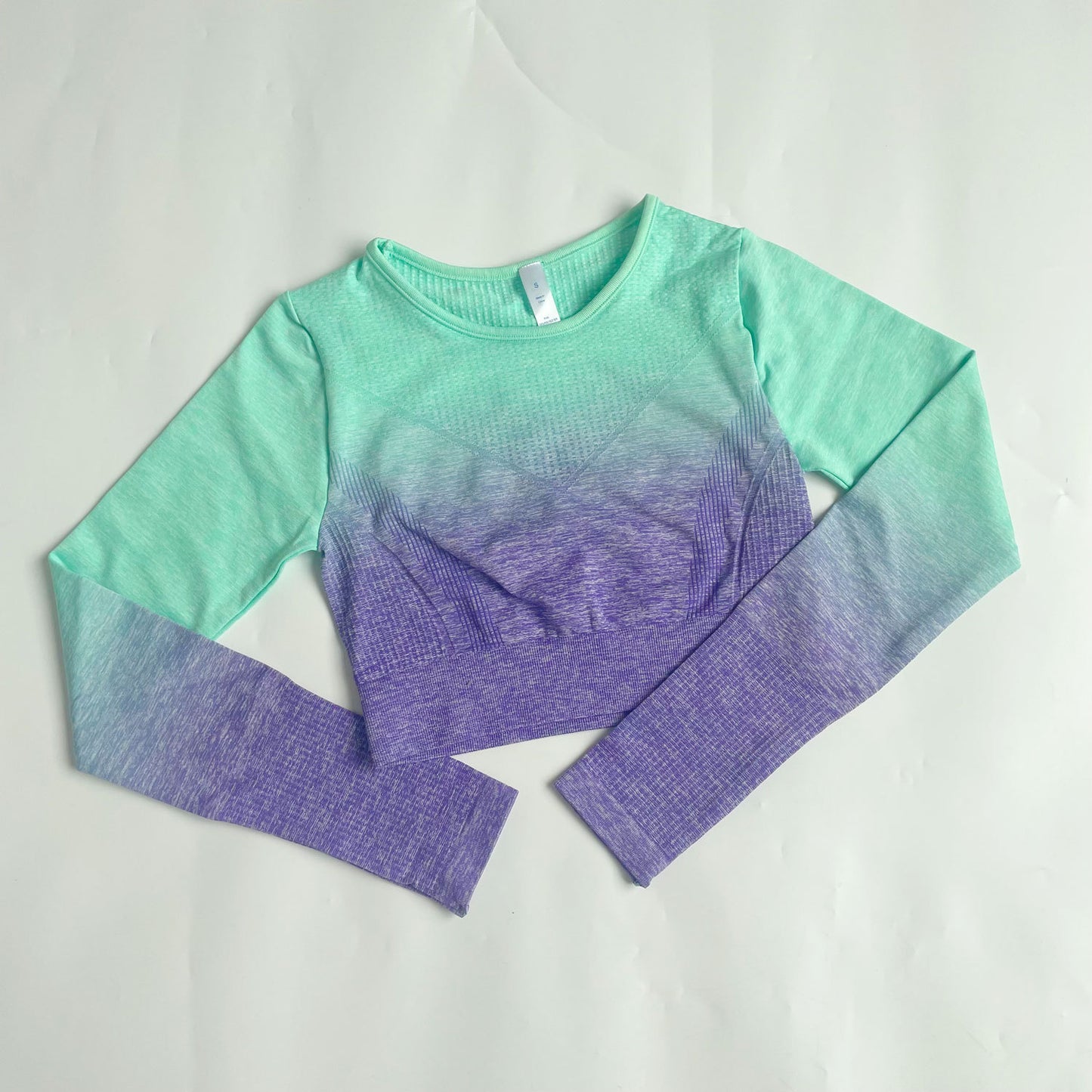 Seamless Feature Enhancing Gradient Leggings Top and Bra